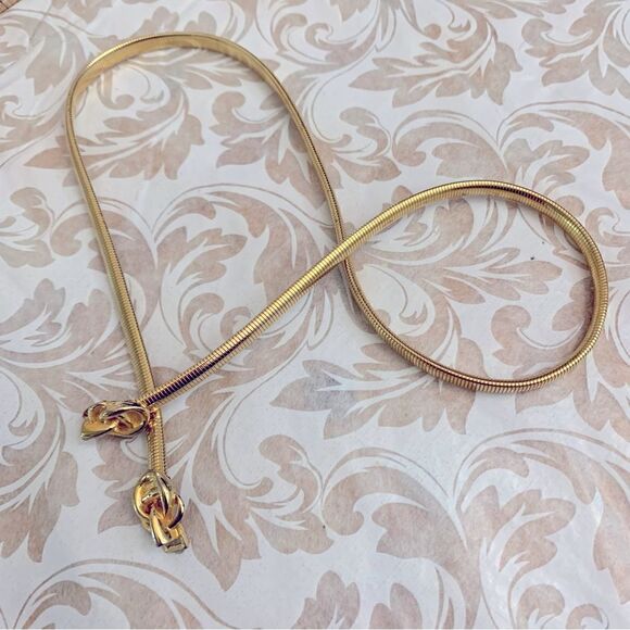 Vintage Dotty Smith Snake Chain Necklace Gold Tone Stretches 24”26” Gorgeous - Picture 4 of 5